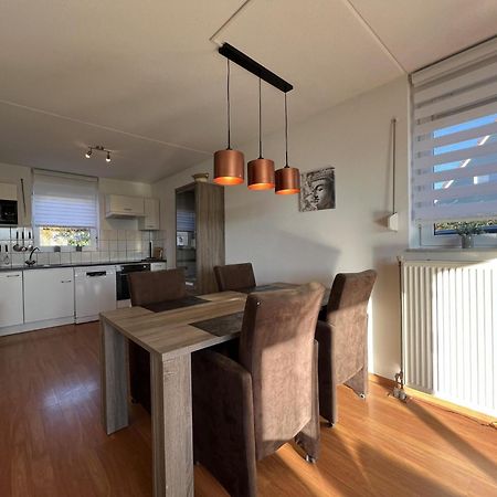 Aan De Kis Villa Stevensweert Exteriör bild
